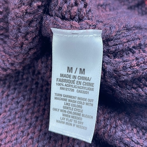 Women’s Prince & Fox Burgundy Long Sleeve Sweater Size Medium - Picture 4 of 4